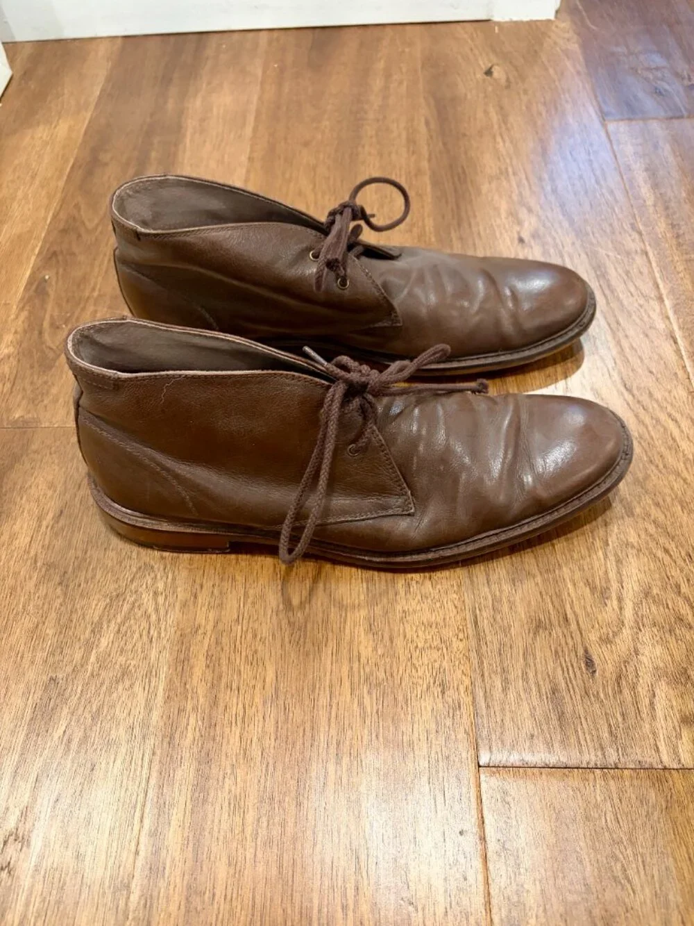 Banana Republic Men's Brown Leather Chukka Boots Size 9.5